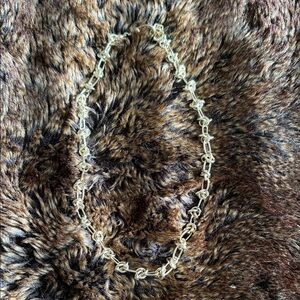 Kendra Scott Presleigh Elegant Love Knot Gold Chain Necklace